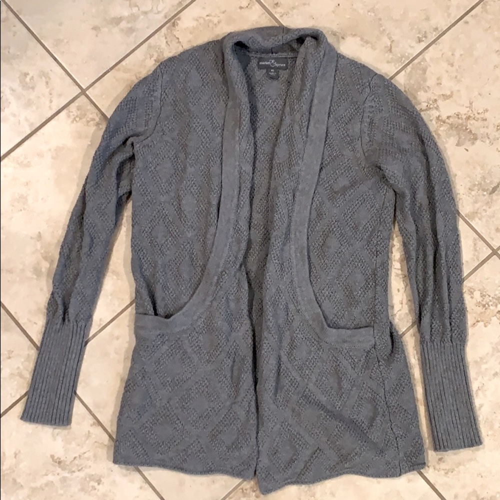 Like new cardigan. With pockets!!!